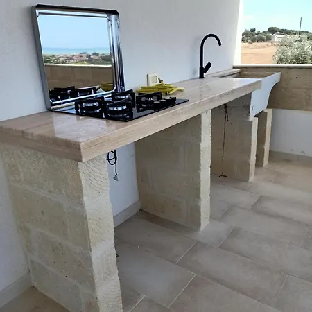Mandulivi, Nel Mandorleto E Mansarda Vista Mare Apartamento Villaggio Azzurro