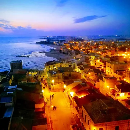 Mandulivi, Nel Mandorleto E Mansarda Vista Mare